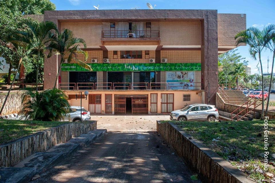 CLN 116 Bloco E - CLN 116 Loja no Setor hospitalar Asa Norte com 626 metros — foto 11