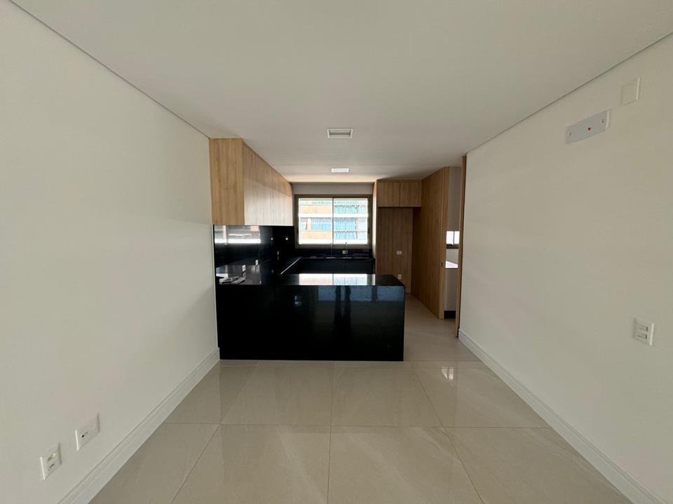 SQNW 303 Bloco B - apartamento 4 quartos no noroeste sendo 4 suítes elevador privativo com armarios planejados pronto para morar lazer completo com 4 vagas altíssimo padrão ao lado do parque Burle Marx novo — foto 31
