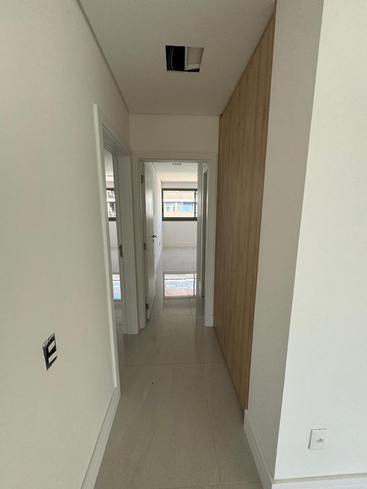 SQNW 303 Bloco B - apartamento 4 quartos no noroeste sendo 4 suítes elevador privativo com armarios planejados pronto para morar lazer completo com 4 vagas altíssimo padrão ao lado do parque Burle Marx novo — foto 9