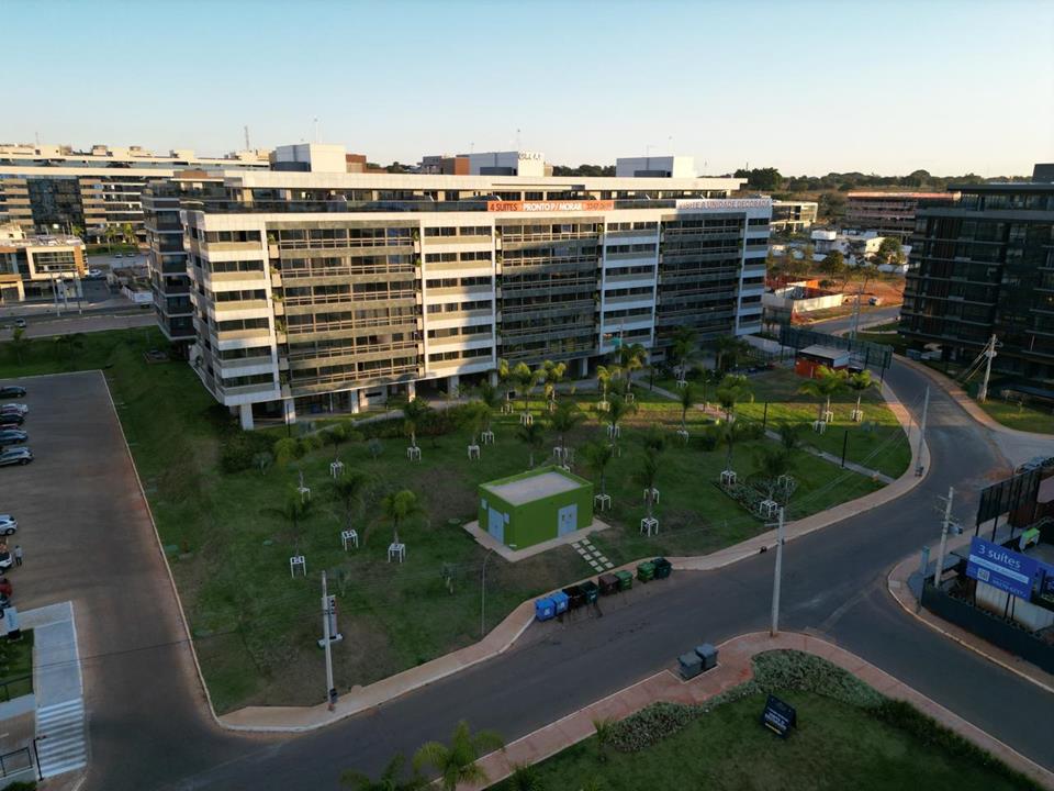 SQNW 303 Bloco B - apartamento 4 quartos no noroeste sendo 4 suítes elevador privativo com armarios planejados pronto para morar lazer completo com 4 vagas altíssimo padrão ao lado do parque Burle Marx novo — foto 3