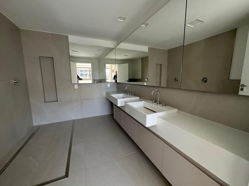 SQNW 303 Bloco B - apartamento 4 quartos no noroeste sendo 4 suítes elevador privativo com armarios planejados pronto para morar lazer completo com 4 vagas altíssimo padrão ao lado do parque Burle Marx novo — foto 8