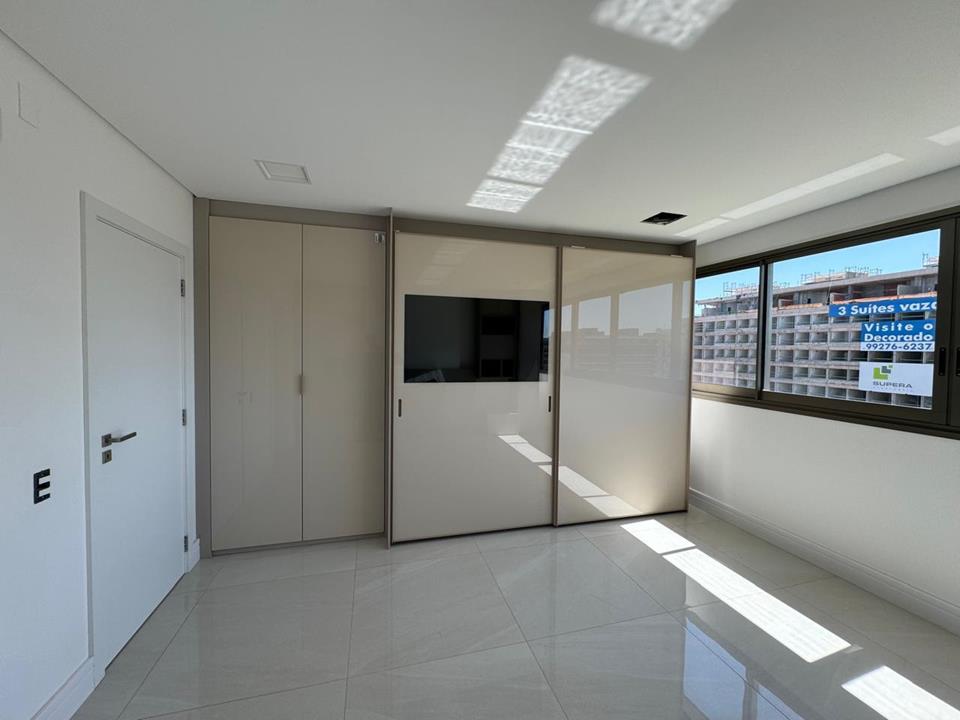 SQNW 303 Bloco B - apartamento 4 quartos no noroeste sendo 4 suítes elevador privativo com armarios planejados pronto para morar lazer completo com 4 vagas altíssimo padrão ao lado do parque Burle Marx novo — foto 5