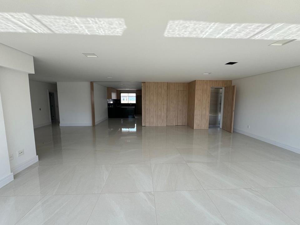 SQNW 303 Bloco B - apartamento 4 quartos no noroeste sendo 4 suítes elevador privativo com armarios planejados pronto para morar lazer completo com 4 vagas altíssimo padrão ao lado do parque Burle Marx novo — foto 4
